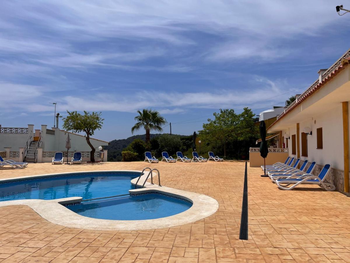 Apartamentos Famara Lloret de Mar Exterior photo