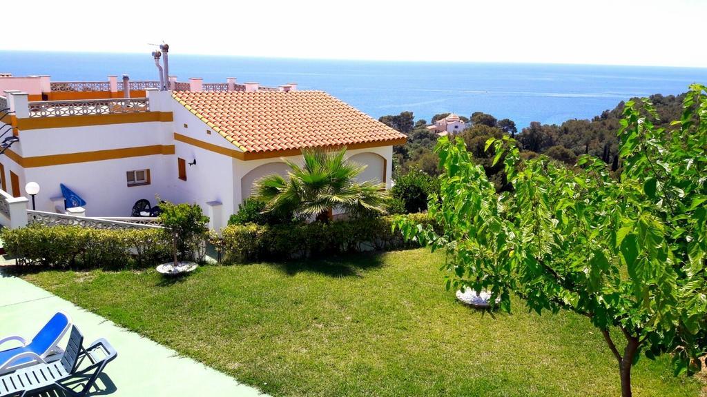 Apartamentos Famara Lloret de Mar Exterior photo