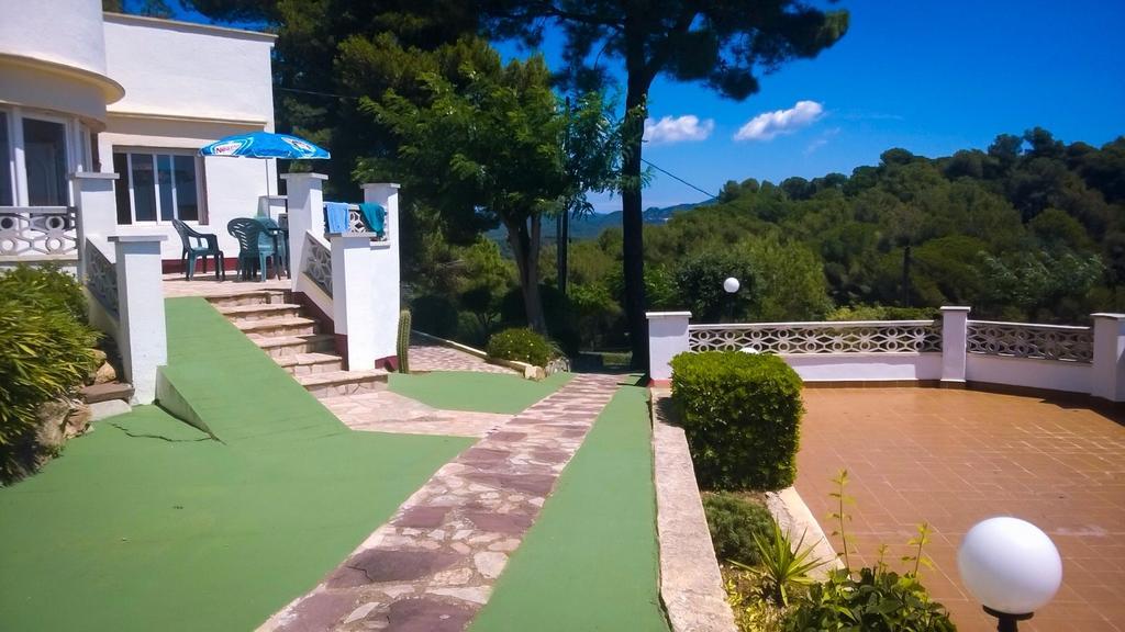 Apartamentos Famara Lloret de Mar Exterior photo